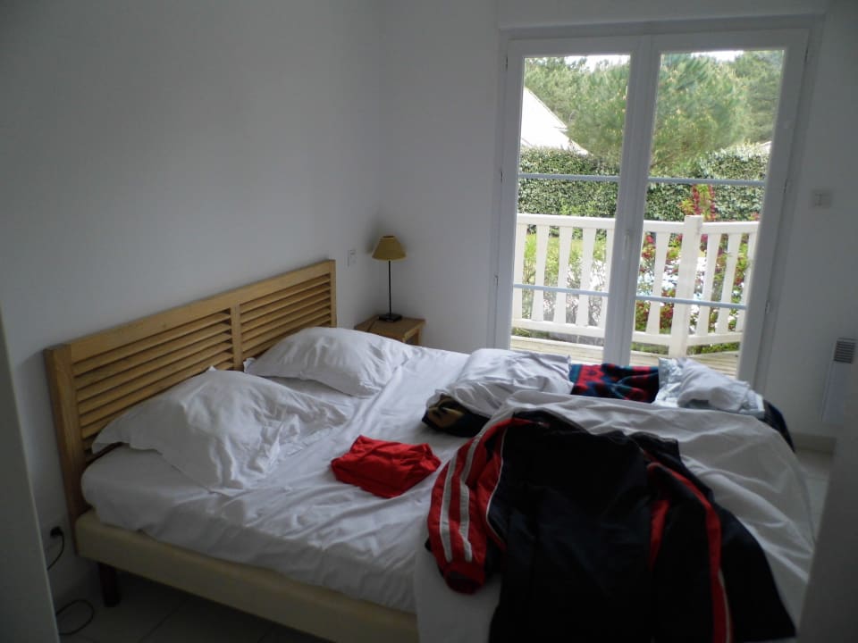Schlafzimmer unten Holiday House Eden Club 14 Lacanau