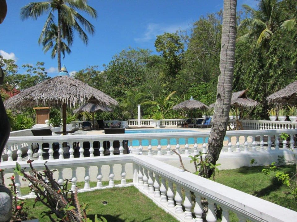 Salzwasserpool Hotel Whispering Palms Island Resort