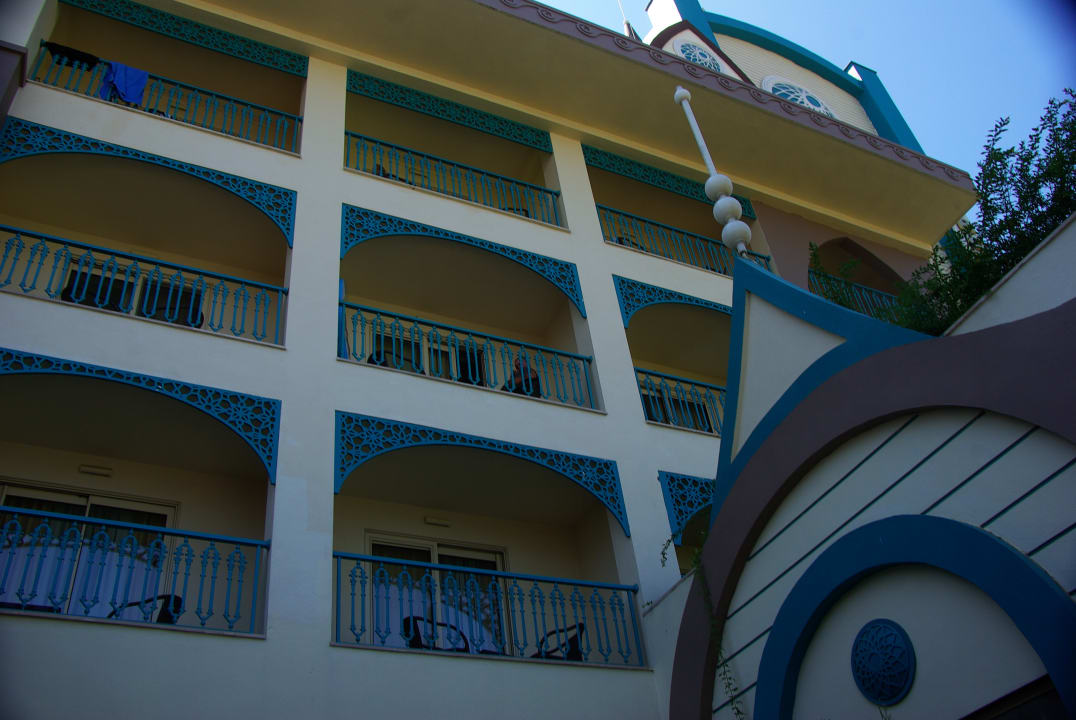 Außenansicht Well Palace Side