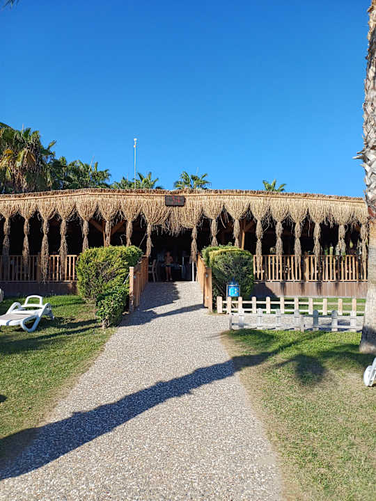 Strand Mary Hotel Side