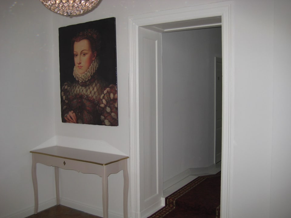 Vorraum im Erdgeschoss (Erklärung s. Video) Pension Kleist