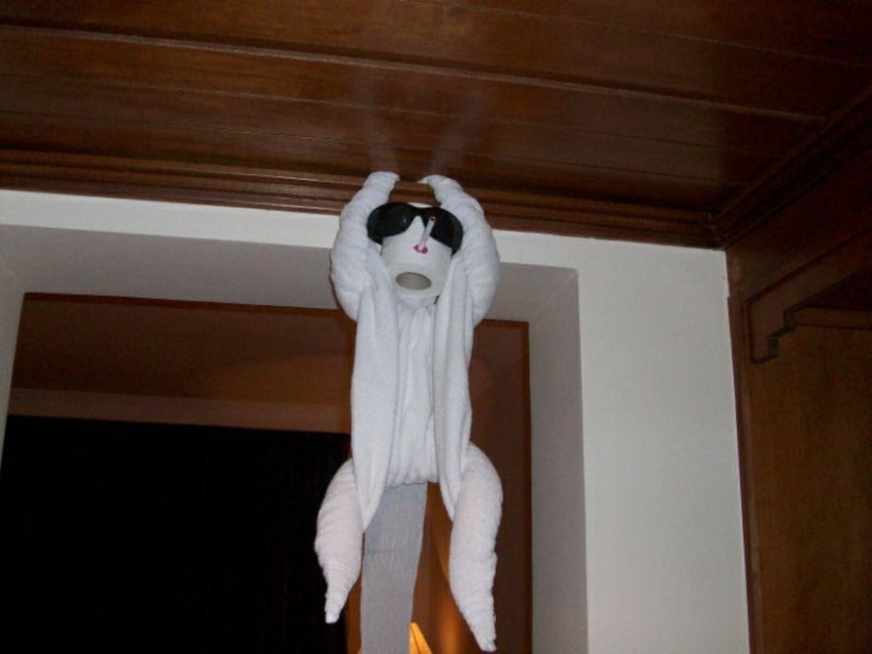 Hübsche hängende Handtuchdeko Three Corners Sea Beach Resort