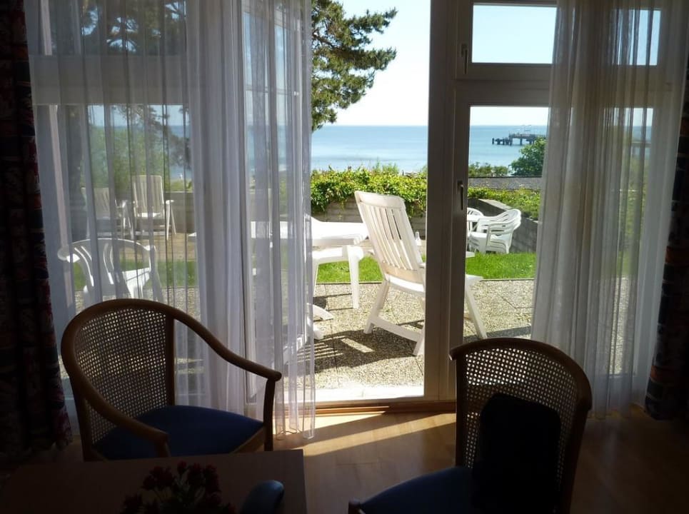 Blick zur Terrasse Hotel am Fischerstrand