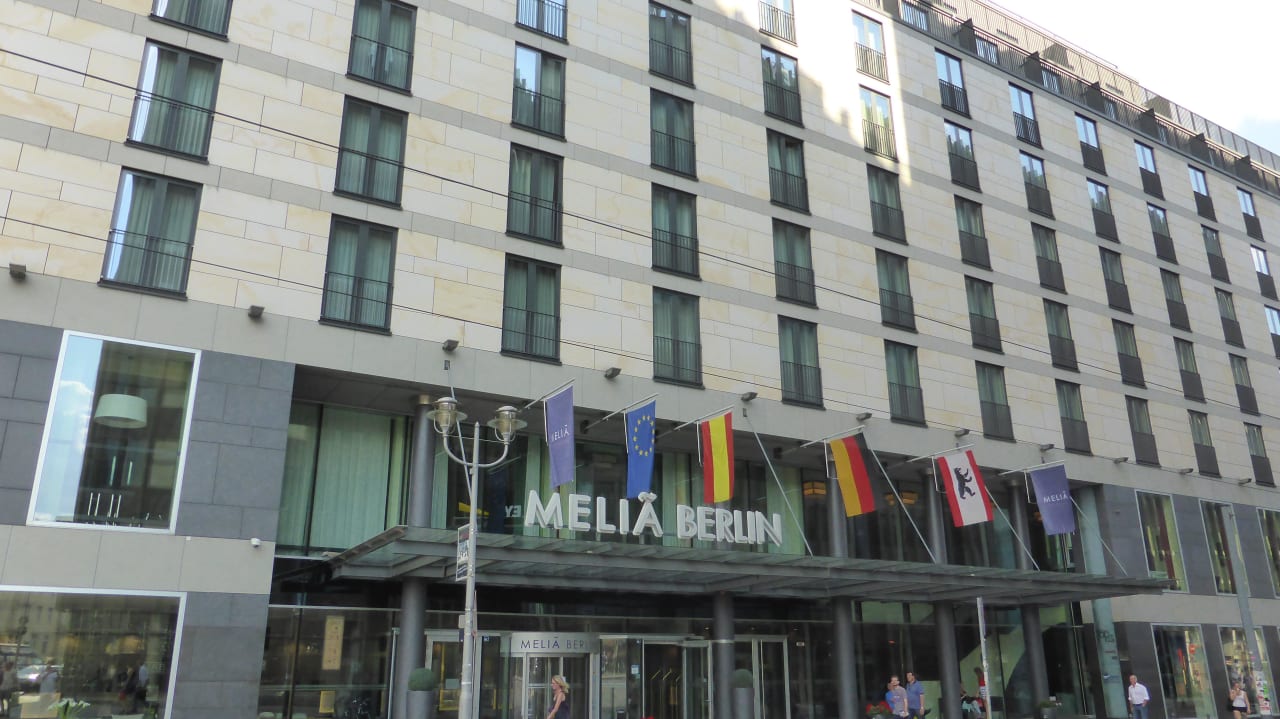 Eingangsbereich Meliá Berlin