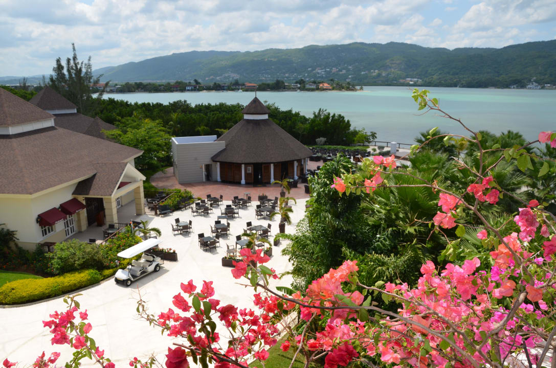 Blick auf die Anlage Secrets Wild Orchid Montego Bay - Adults only