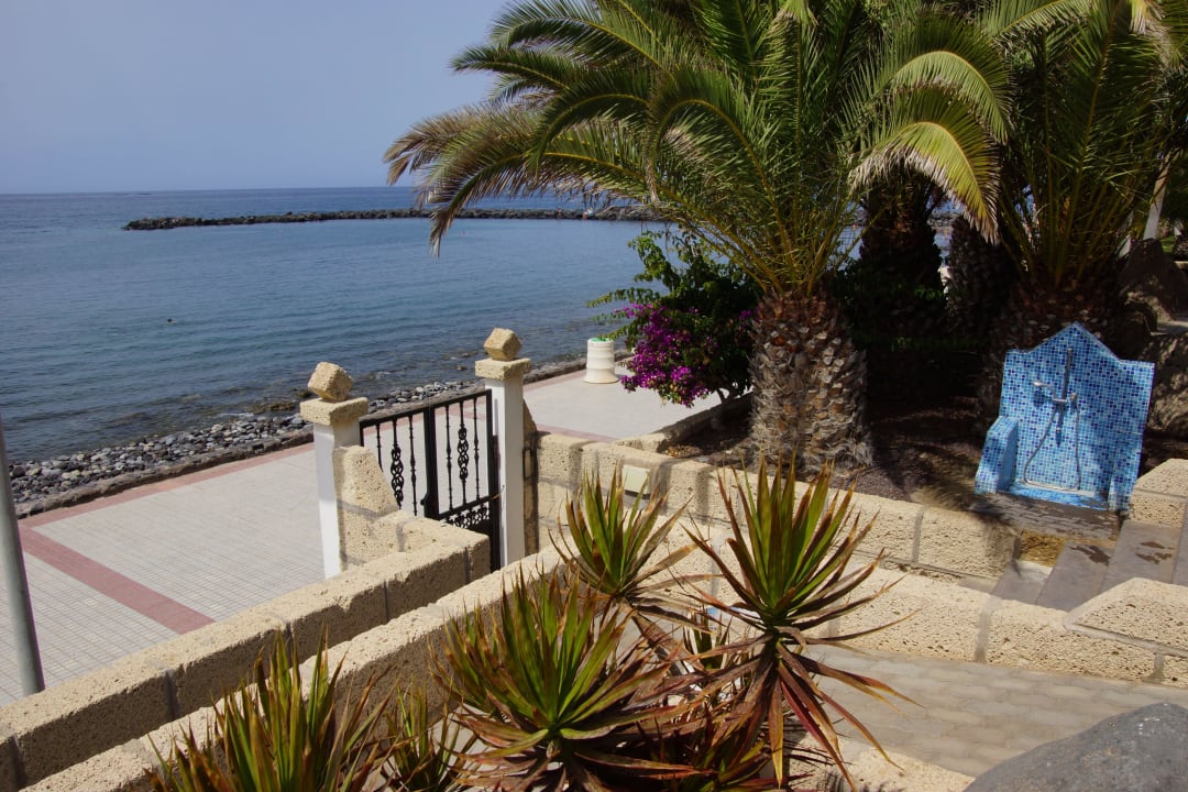 Tür zur Strandpromenade,rechts Dusche für die Füsse Hotel Riu Palace Tenerife