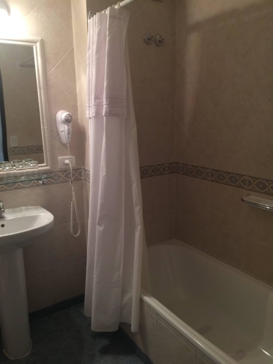 Bad mit Wanne Hotel Sierra Nevada