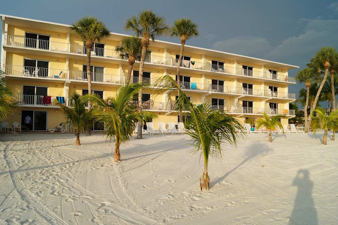 Top Zimmer zum Beach,am besten Erdgeschoss nehmen  Hotel Outrigger Beach Resort