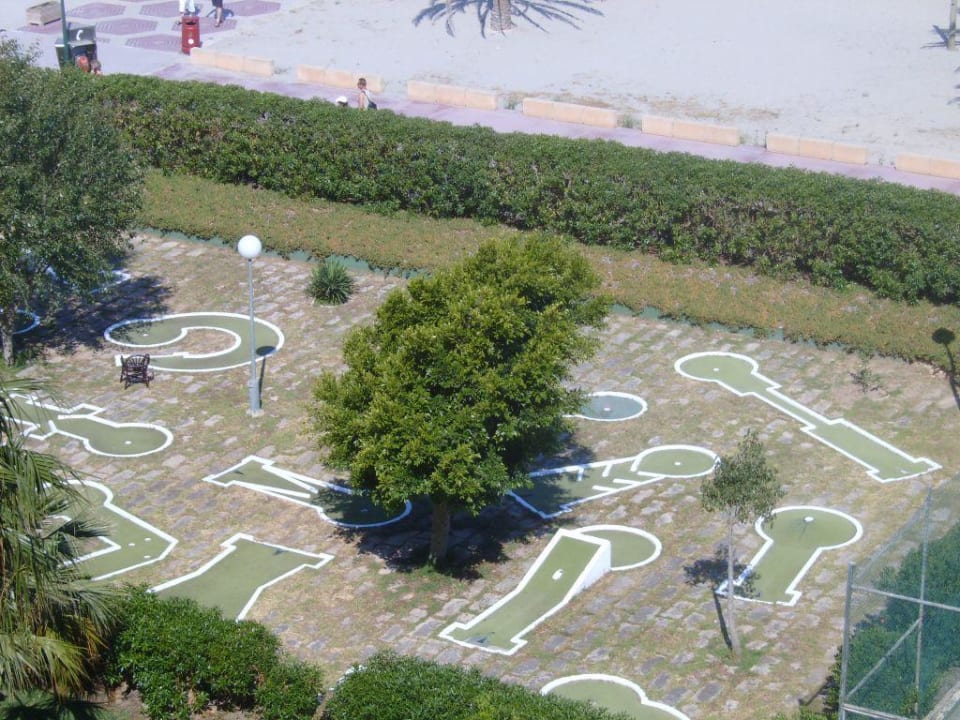 minigolf anlage  Hotel Vibra Beverly Playa