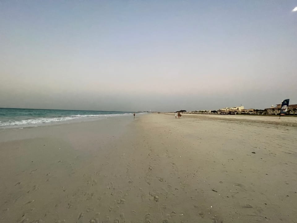 Strand Rixos Premium Saadiyat Island