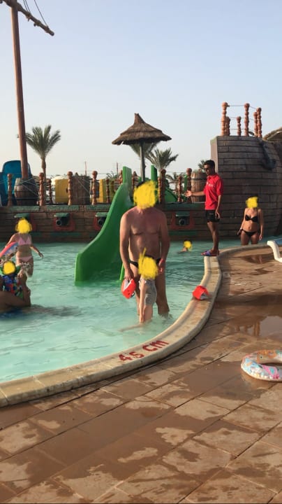 Pool Titanic Beach Spa & Aqua Park