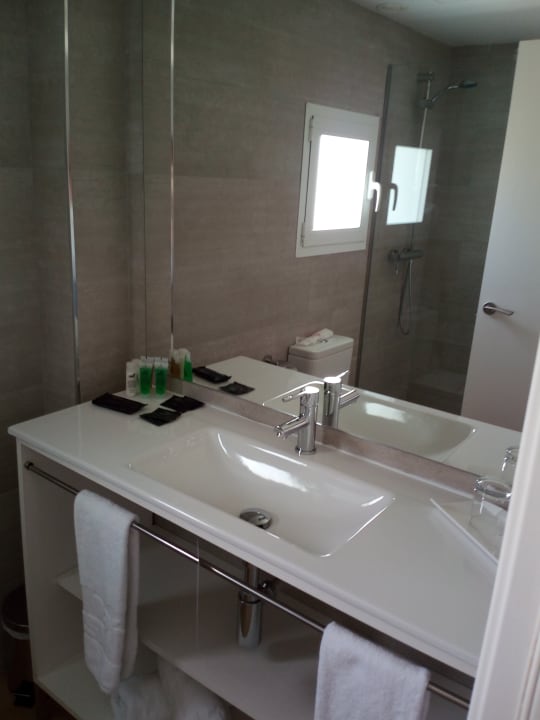 Zimmer HSM Regana - Adults Only
