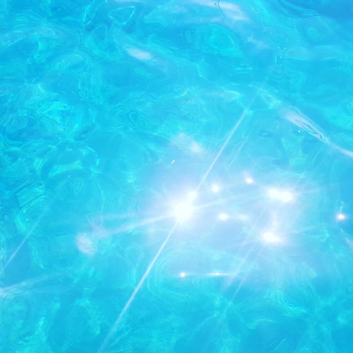 Kristallklares Wasser im Meer Hotel Kalithea Horizon Royal