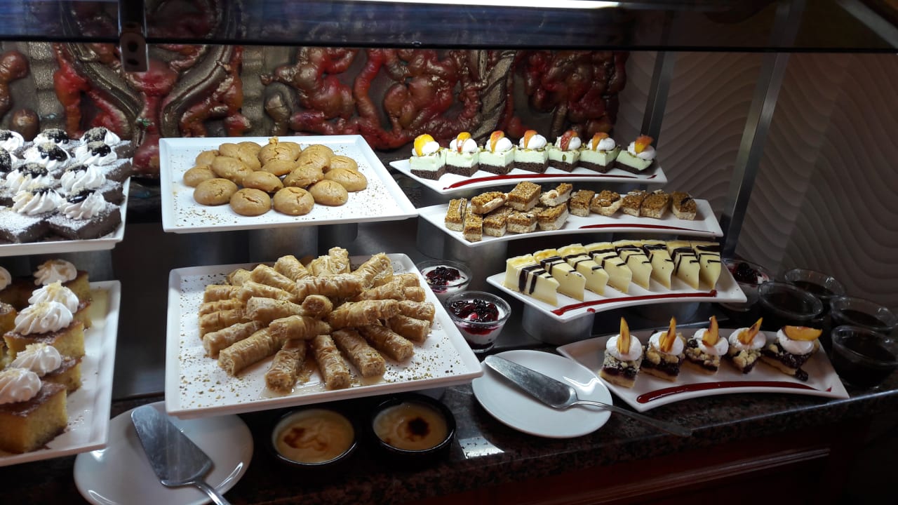 Restaurant Iz Flower Side Beach Hotel