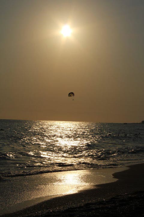 Strand Club Turtas Beach Hotel