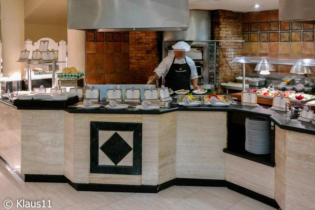 Abendbüffet vor dem Ansturm Bahia Principe Grand El Portillo