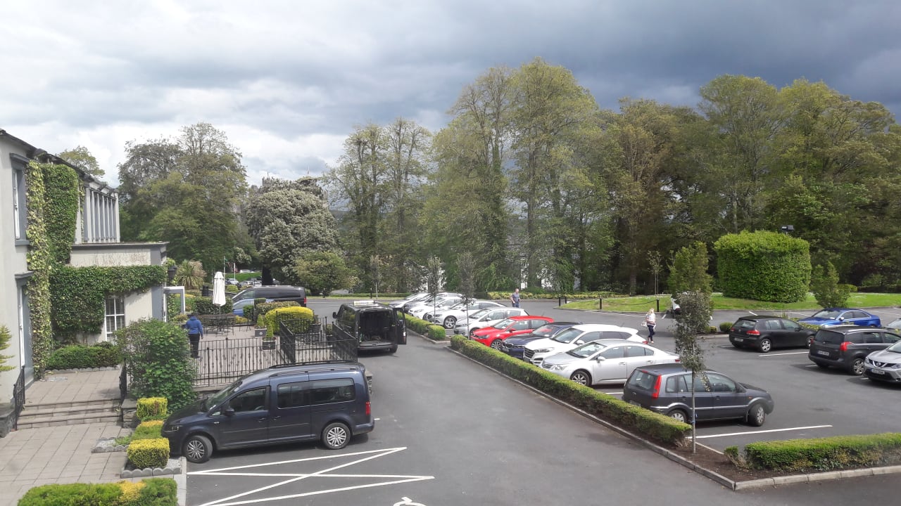 Außenansicht Bunratty Castle Hotel and Angsana Spa