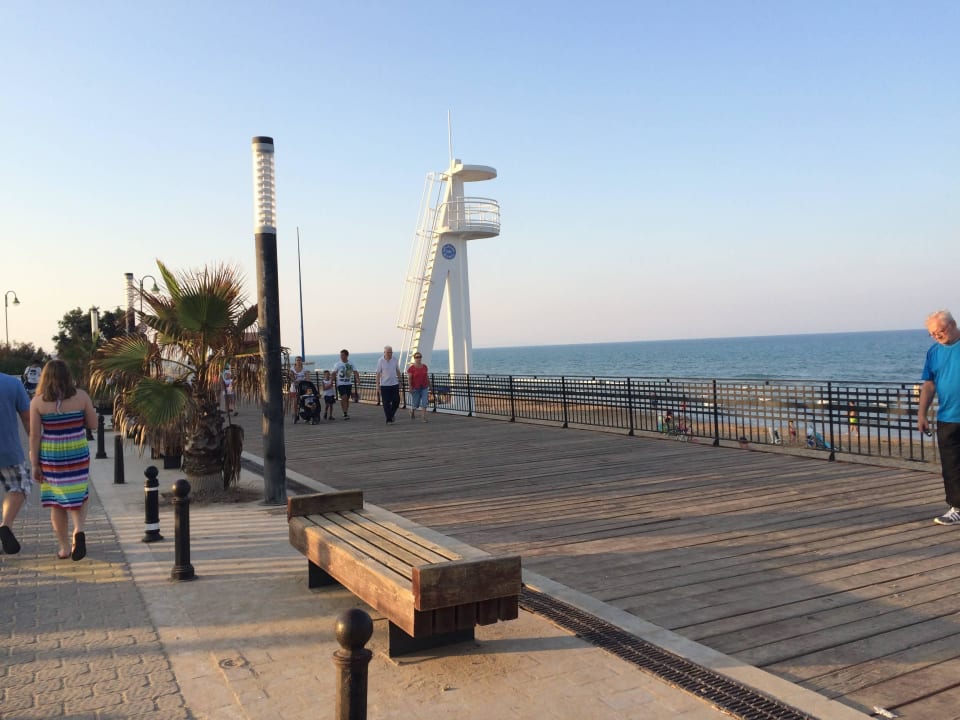 Promenade La Mata Hotel Lloyds Beach Club