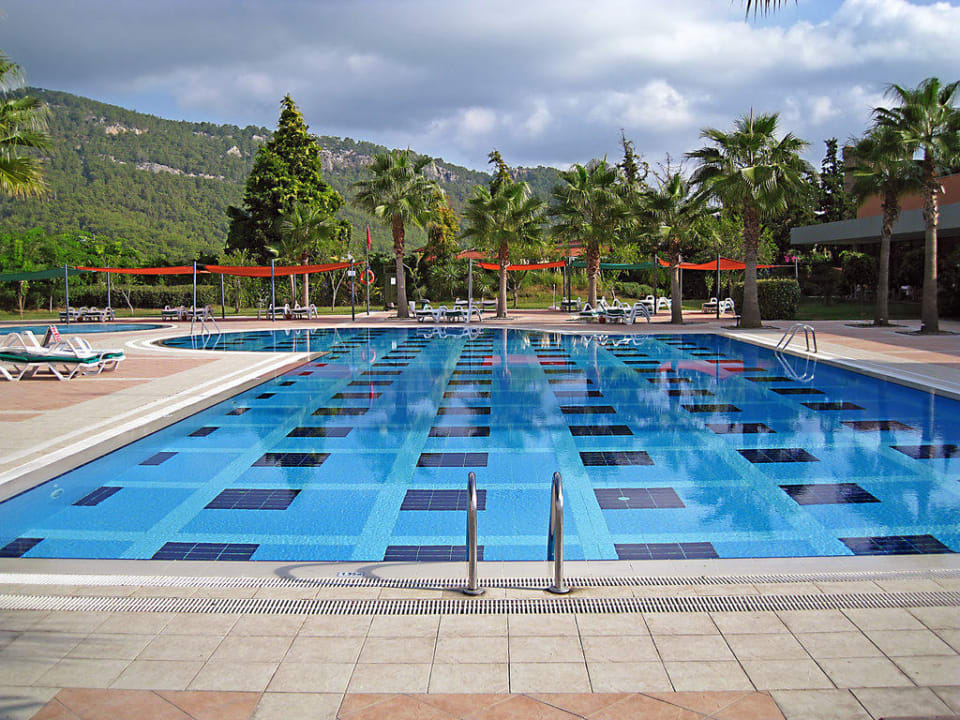 Pool-Anlage Limak Limra Hotel & Resort