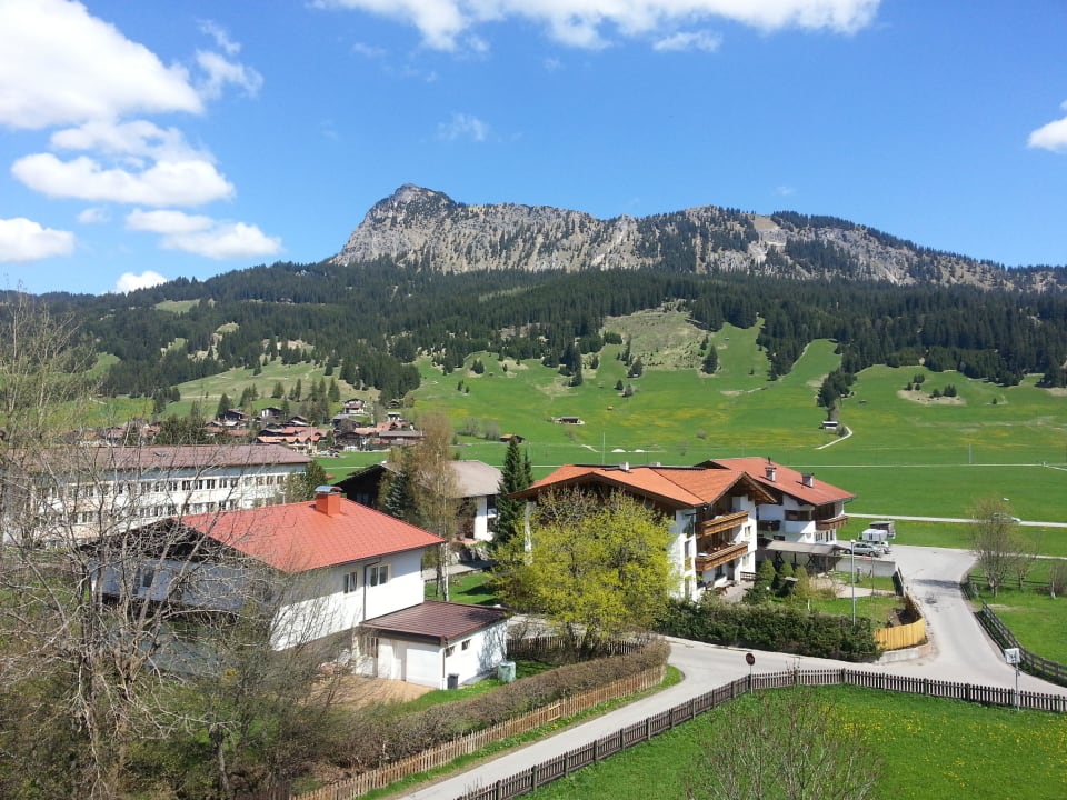 Blick vom Hotelpoolbalkon Hotel Schwarzer Adler