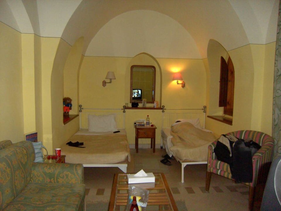 Eins der großen Zimmer Three Corners Rihana Resort Deluxe