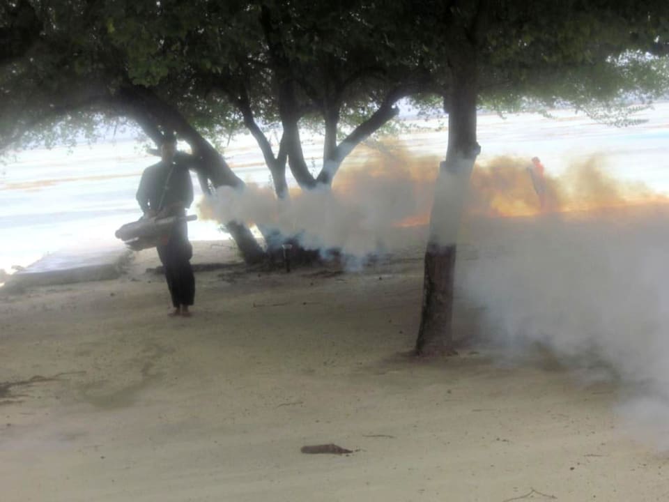 Chemiebomben ohne Vorankündigung Adaaran Select Hudhuran Fushi - Premium All Inclusive