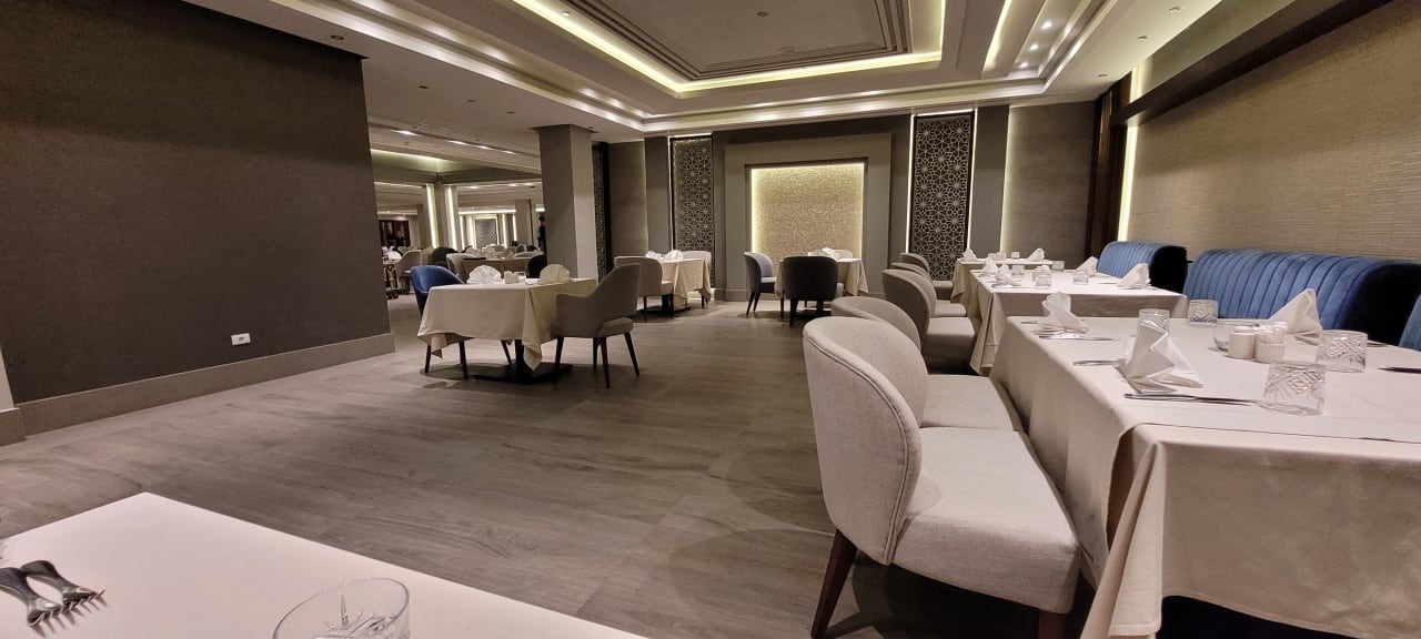 Gastro Premier Le Reve Hotel & Spa