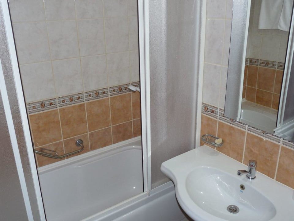 Bad Club Turtas Beach Hotel