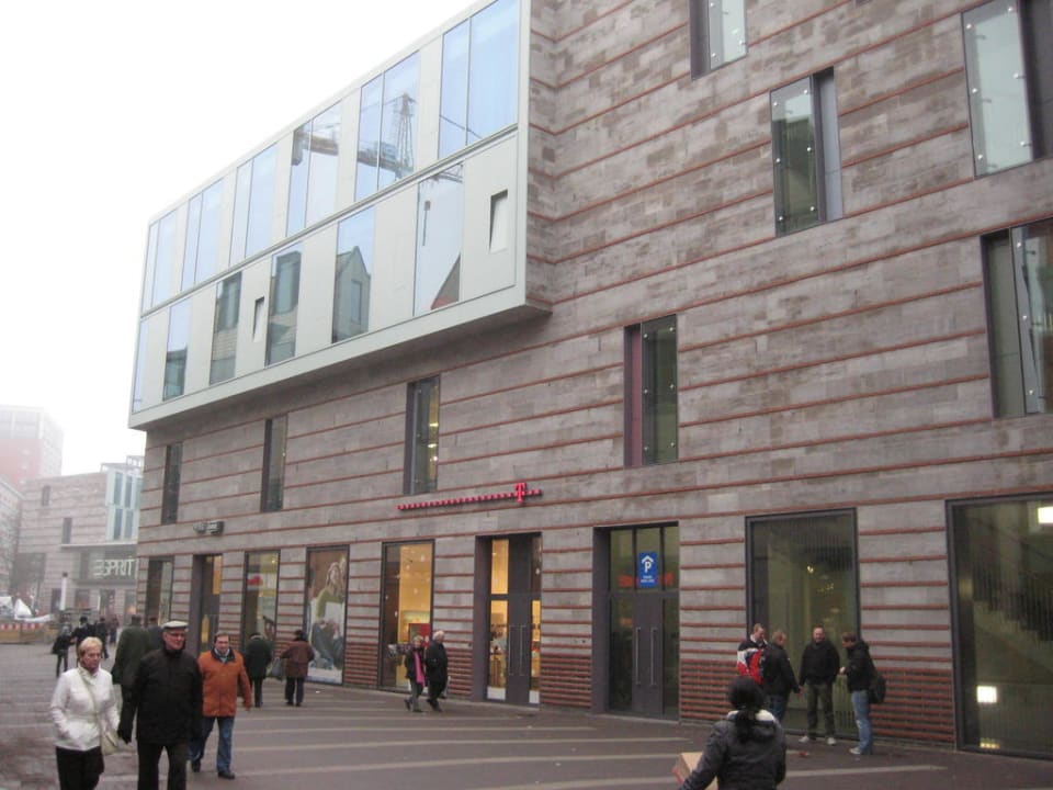 Seitenansicht von der Fußgängerzone H4 Hotel Münster City Centre