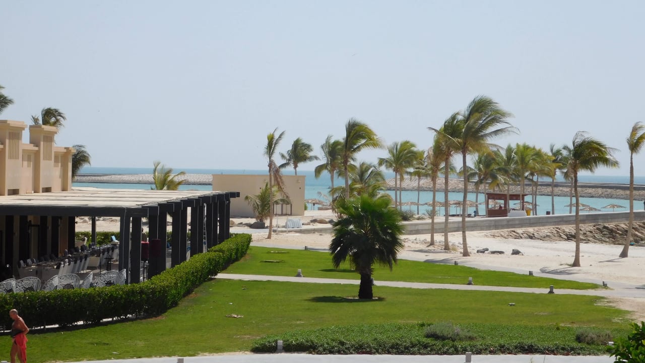Blick zum Strand Salalah Rotana Resort