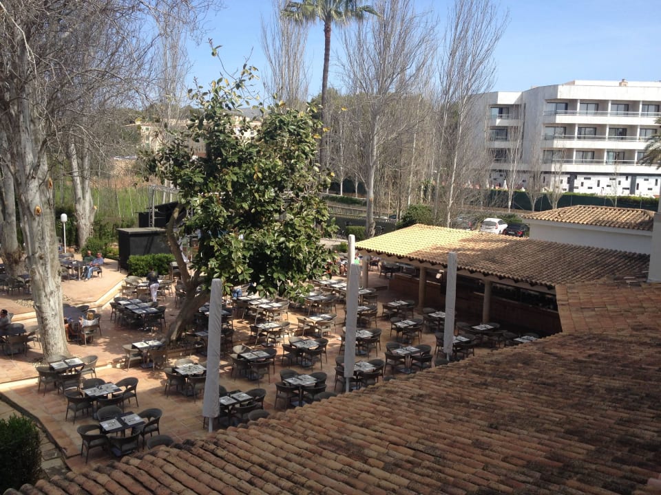 Blick vom Balkon auf Hauptterrasse R2 Lago Playa Park