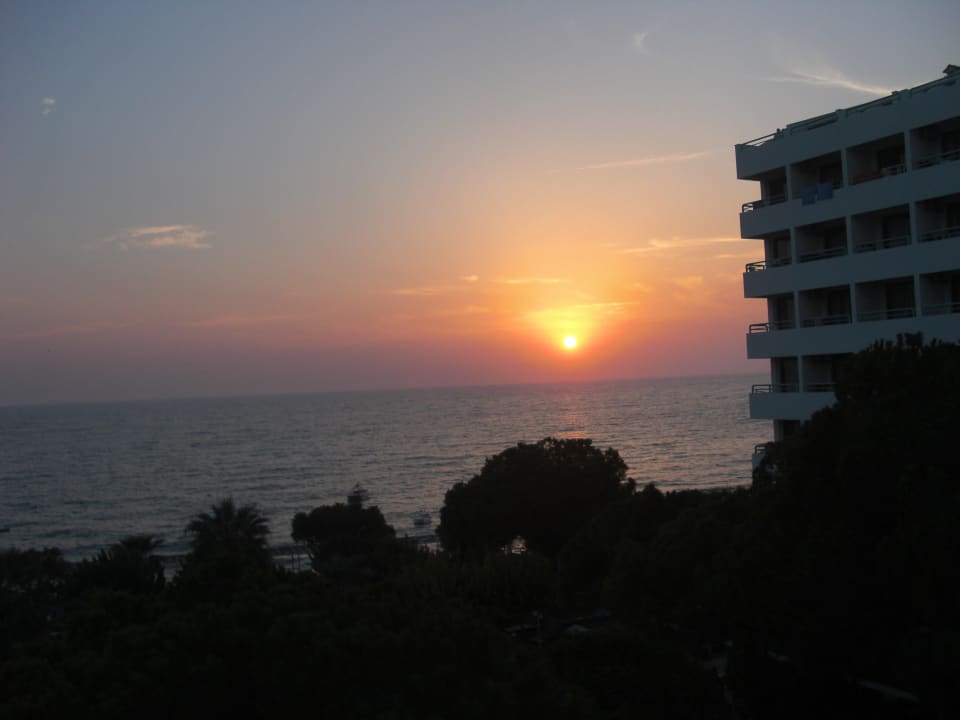 Sonnenuntergang vom Hotelzimmer Hotel Grand Efe