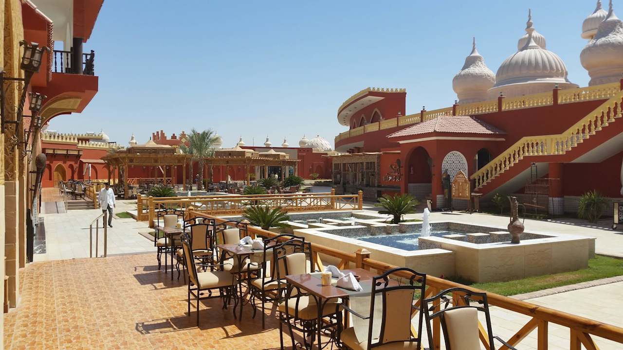 Aussenbereich Restaurant  Pickalbatros Alf Leila Wa Leila Resort - Neverland Hurghada