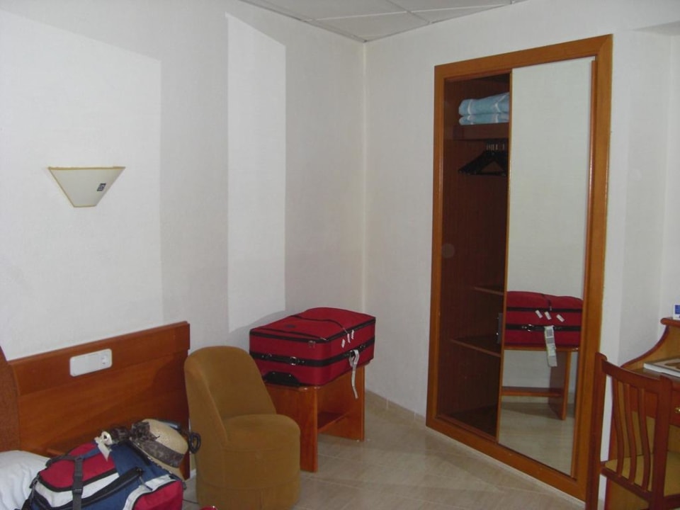 Zimmer mit Schrank Reverence Life  - Adults only