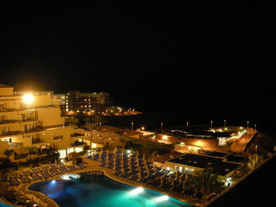 Poolanlage bei Nacht Hotel Riu Buenavista