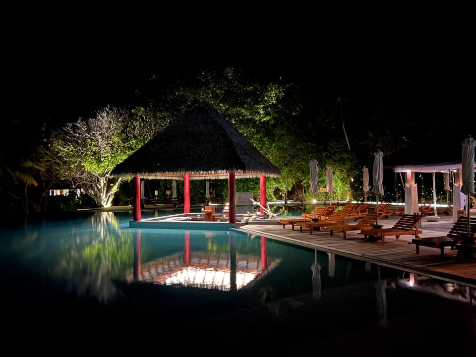 Pool Adaaran Select Meedhupparu Island Resort - Premium All Inclusive