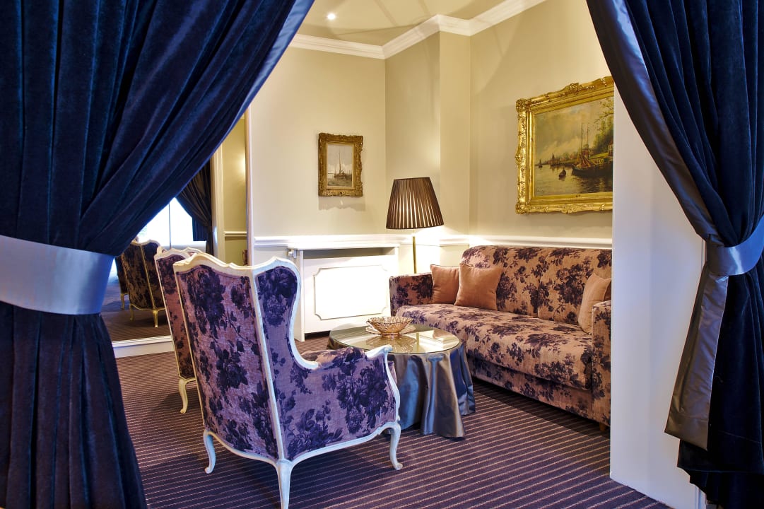 Suite Hotel Manos Premier