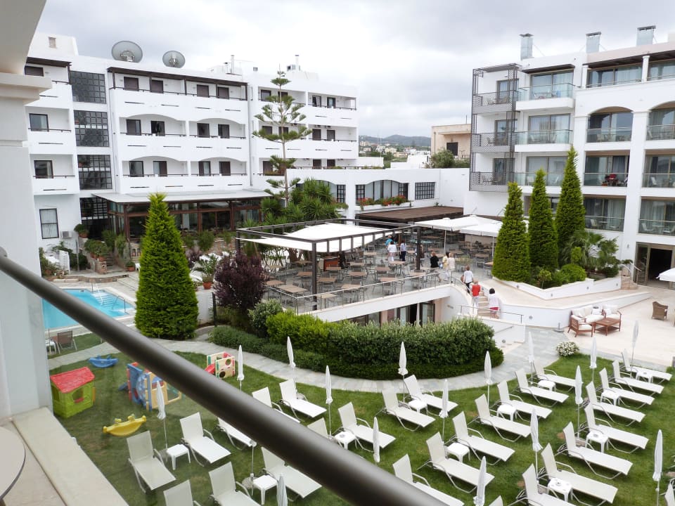 Ausblick vom 2. Stock, Balkon Albatros Spa & Resort Hotel