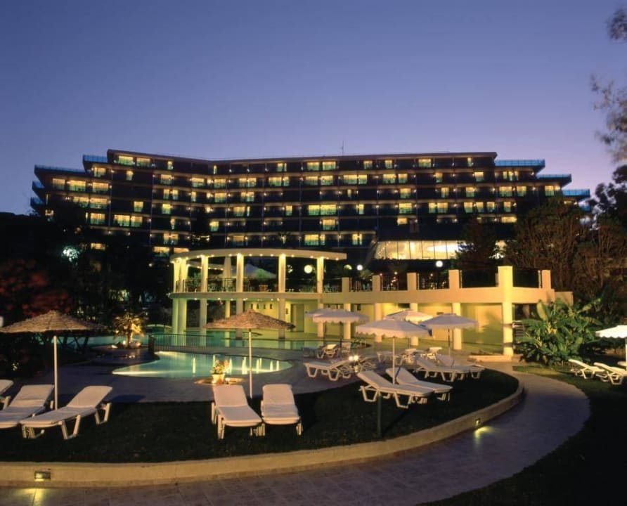 Hotel am Abend Hotel Calypso Beach