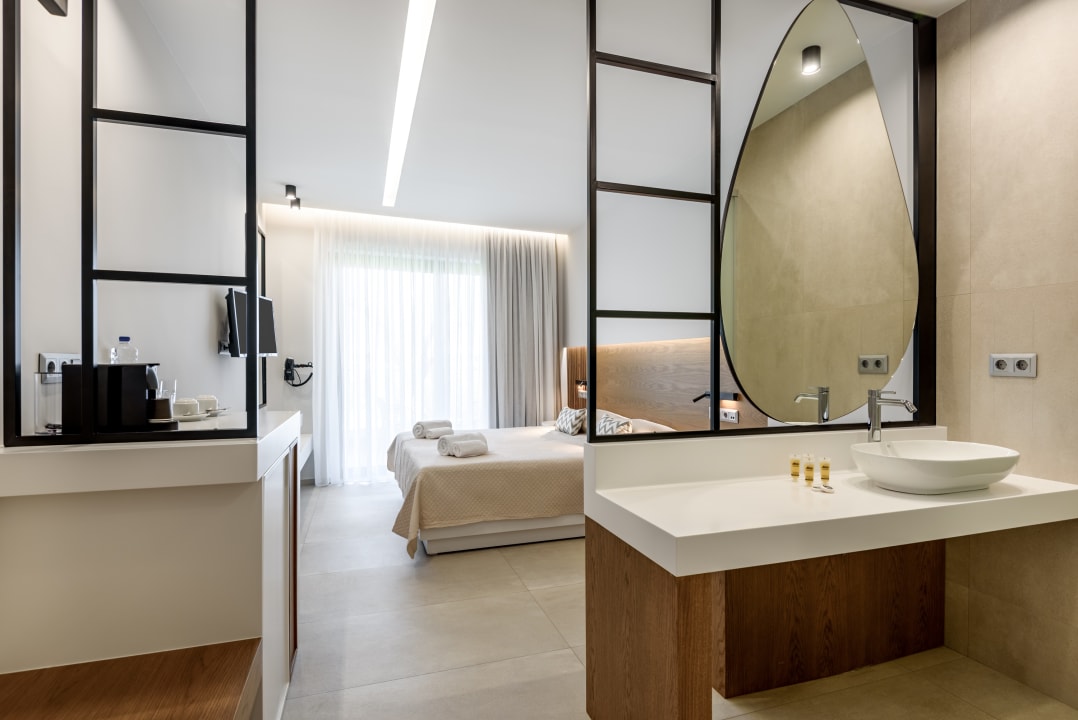 Zimmer Hotel Marinos Beach