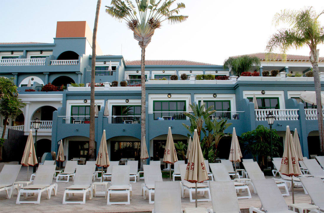 Blick vom Pool auf die Zimmer Adrián Hoteles Colón Guanahaní - Adults only