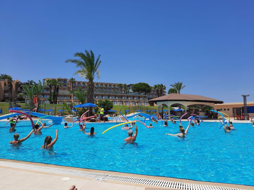 Pool Kresten Palace Hotel