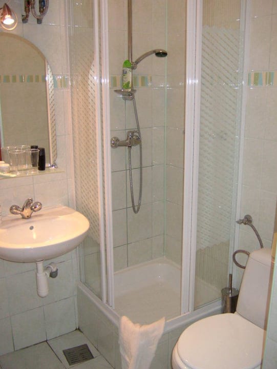 Bad von Zimmer Nr. 203 Hotel Dom Casimi