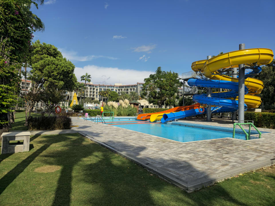 Pool Arum Barut Collection