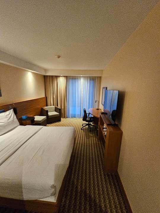 Zimmer Hampton by Hilton Berlin City West