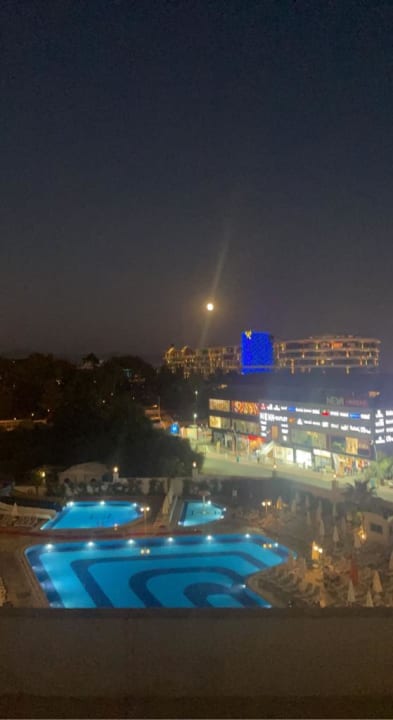 Pool Oz Hotels Sui Resort