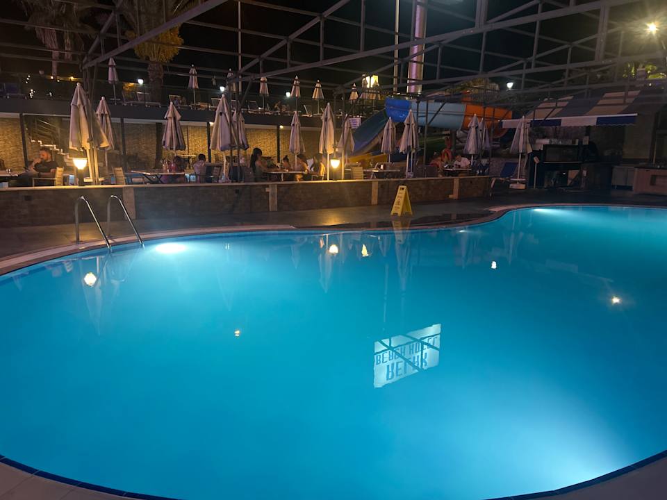 Pool Relax Beach Hotel