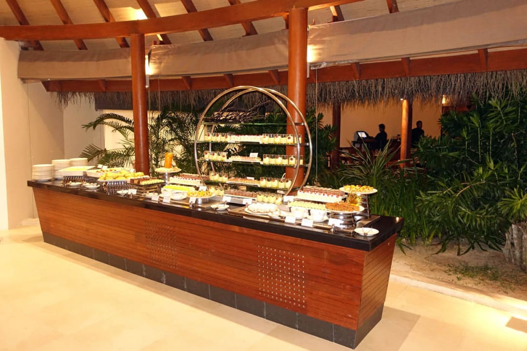 Nachspeisenbüffet Summer Island Maldives