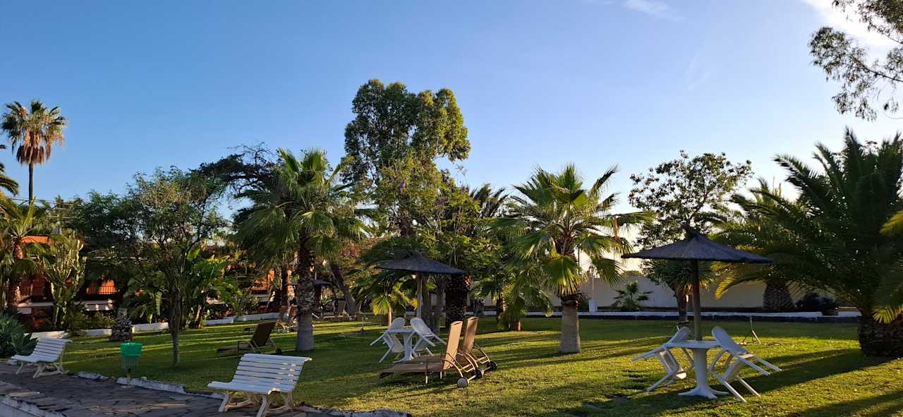 Gartenanlage Apartments Ambassador