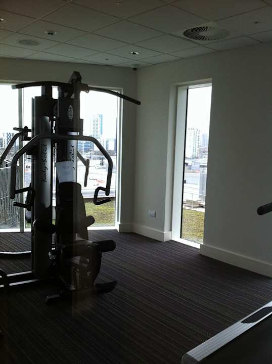 Fitnessraum linke Seite Hyatt Regency London Stratford